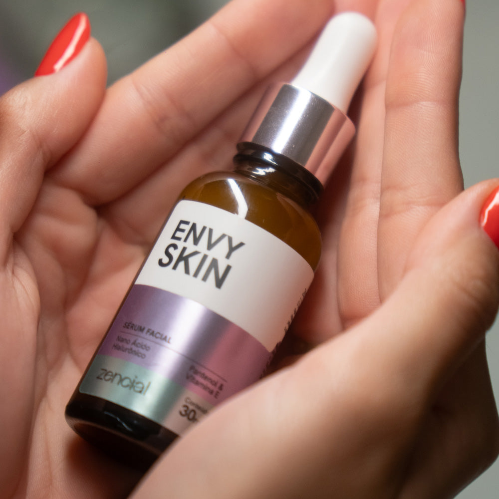 Sérum Facial Nano Ácido Hialurônico Envy Skin.